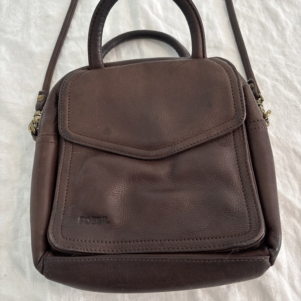 Genuine Fossil‎ Medium Brown Leather Purse With Built-In Card Holder